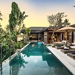 Villa Golden Lion By Balisuperhost